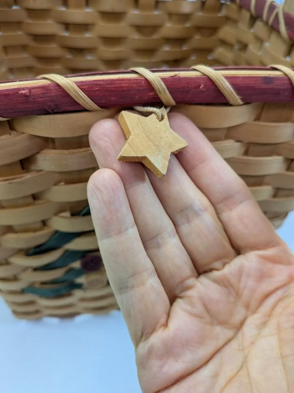 Rustic Country Farmhouse Christmas Tree Basket Drop Handle Wooden Button Star
